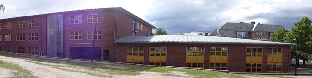 Bilde av skolen